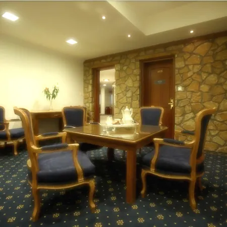 Afkos Grammos Castória